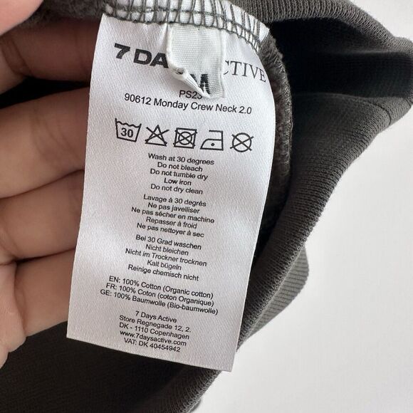 7 Days Active Monday Sweatshirt Unisex Medium Athleisure Everyday Cozy Comfy - Picture 4 of 7